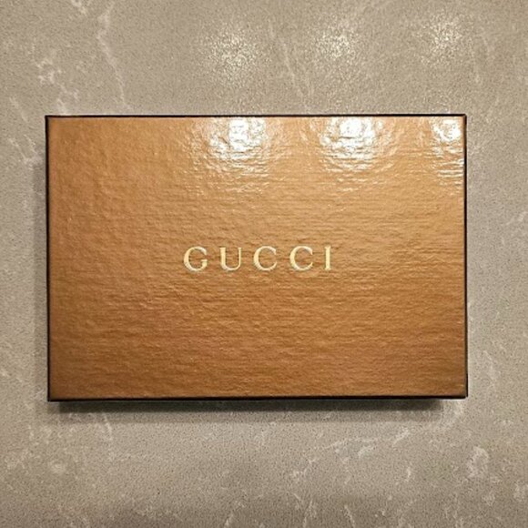 GUCCI Logo Zip Wallet Pouch. UNISEX. Embossed Logo. - Picture 7 of 7
